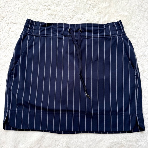 Athleta Dresses & Skirts - Athleta Midtown Skort Women's 4 Navy Blue Stripe Pockets Performance Tennis Golf